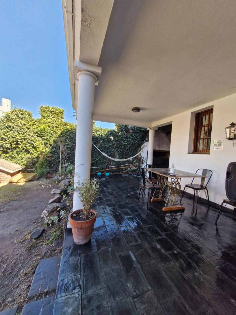 Why Not Guemes Hostel Cordoba