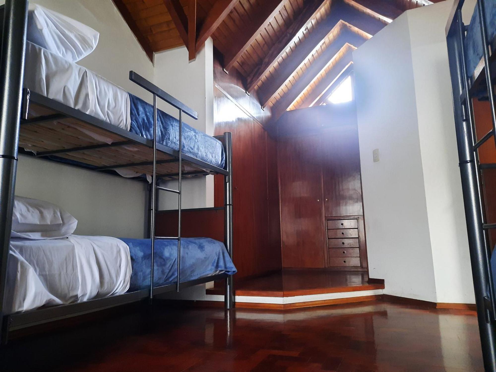 Why Not Guemes Hostel *